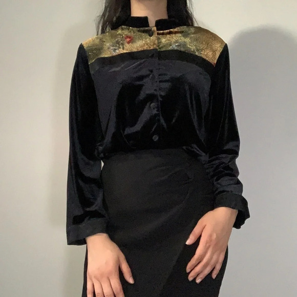 Vintage Erin London velvet, Petite size medium  black and gold - Picture 2 of 15
